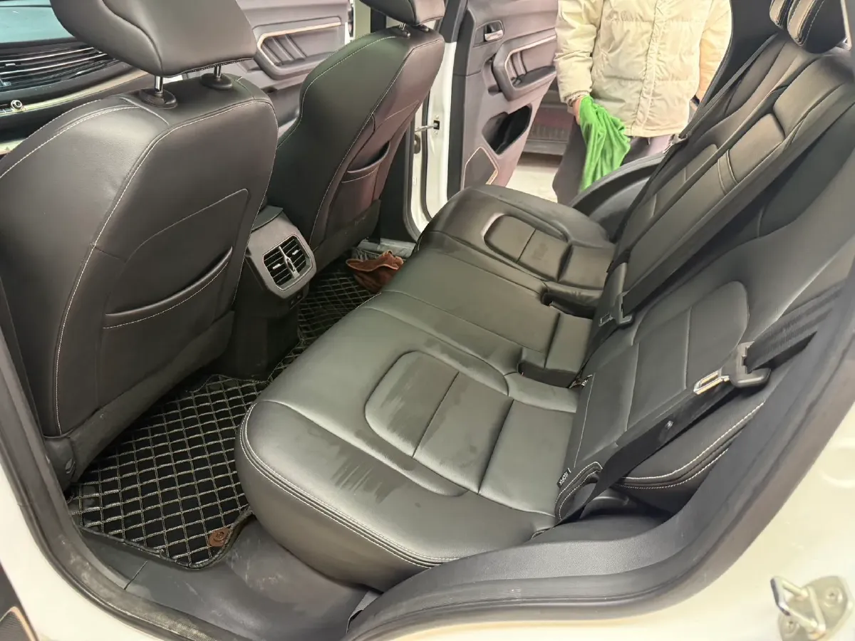 2019 Haval H6 1.5T 169HP L4 7DCT,autocango,china used car exporter,china ev exporter,chinese used car exporter,chinese used ev exporter