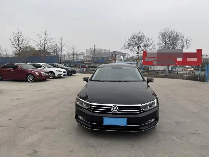 2019 Volkswagen Magotan 2.0T 186HP L4 7DCT,autocango,china used car exporter,china ev exporter,chinese used car exporter,chinese used ev exporter