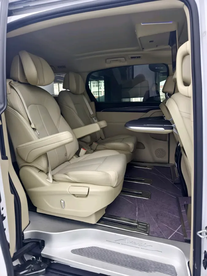 2023 Buick GL8 2.0T 237HP L4 9AT,autocango,china used car exporter,china ev exporter,chinese used car exporter,chinese used ev exporter