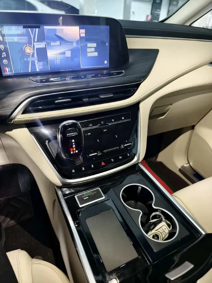 2023 Buick GL8 2.0T 237HP L4 9AT,autocango,china used car exporter,china ev exporter,chinese used car exporter,chinese used ev exporter