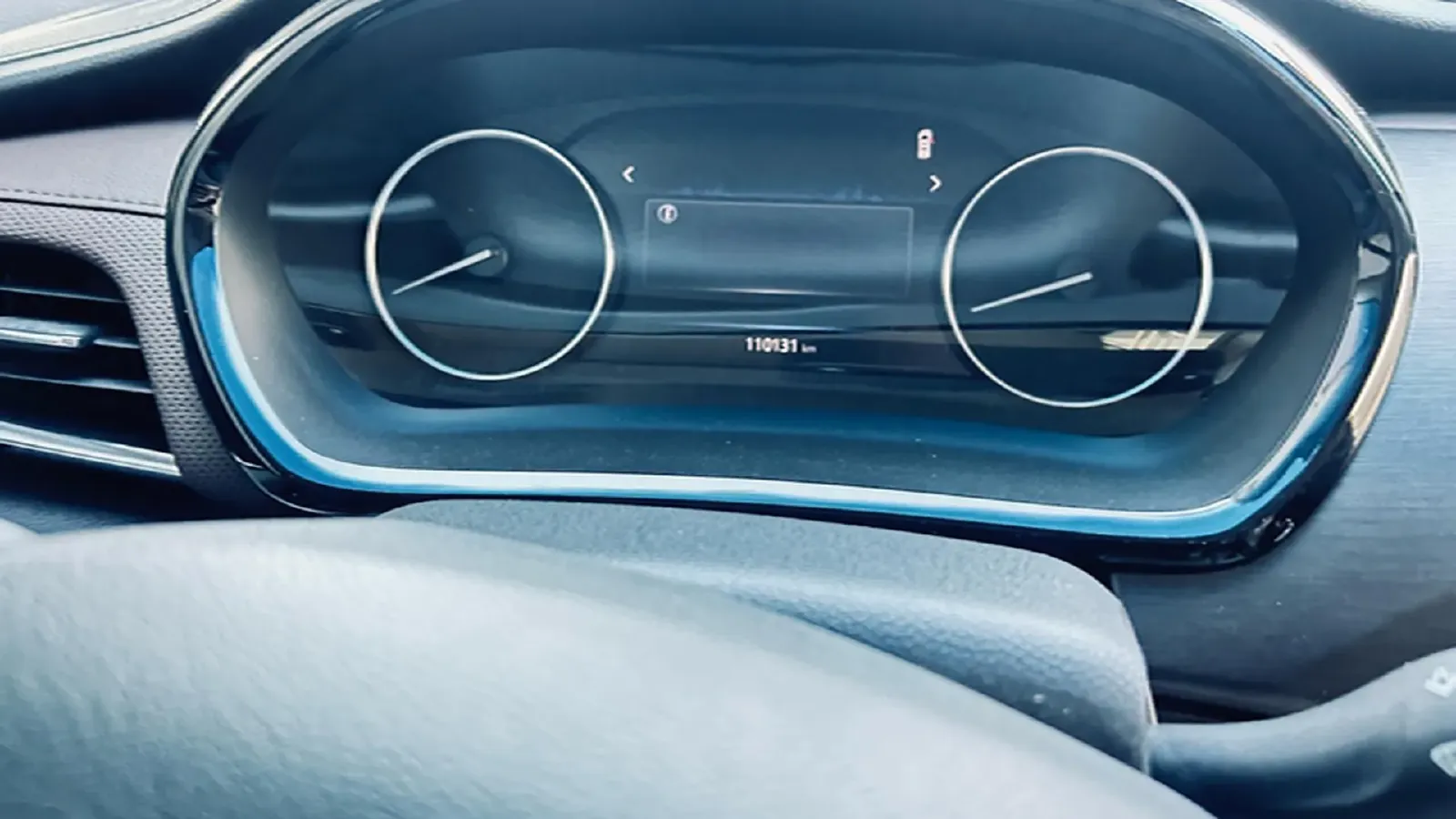 2022 Buick GL8 2.0T 237HP L4 9AT,autocango,china used car exporter,china ev exporter,chinese used car exporter,chinese used ev exporter