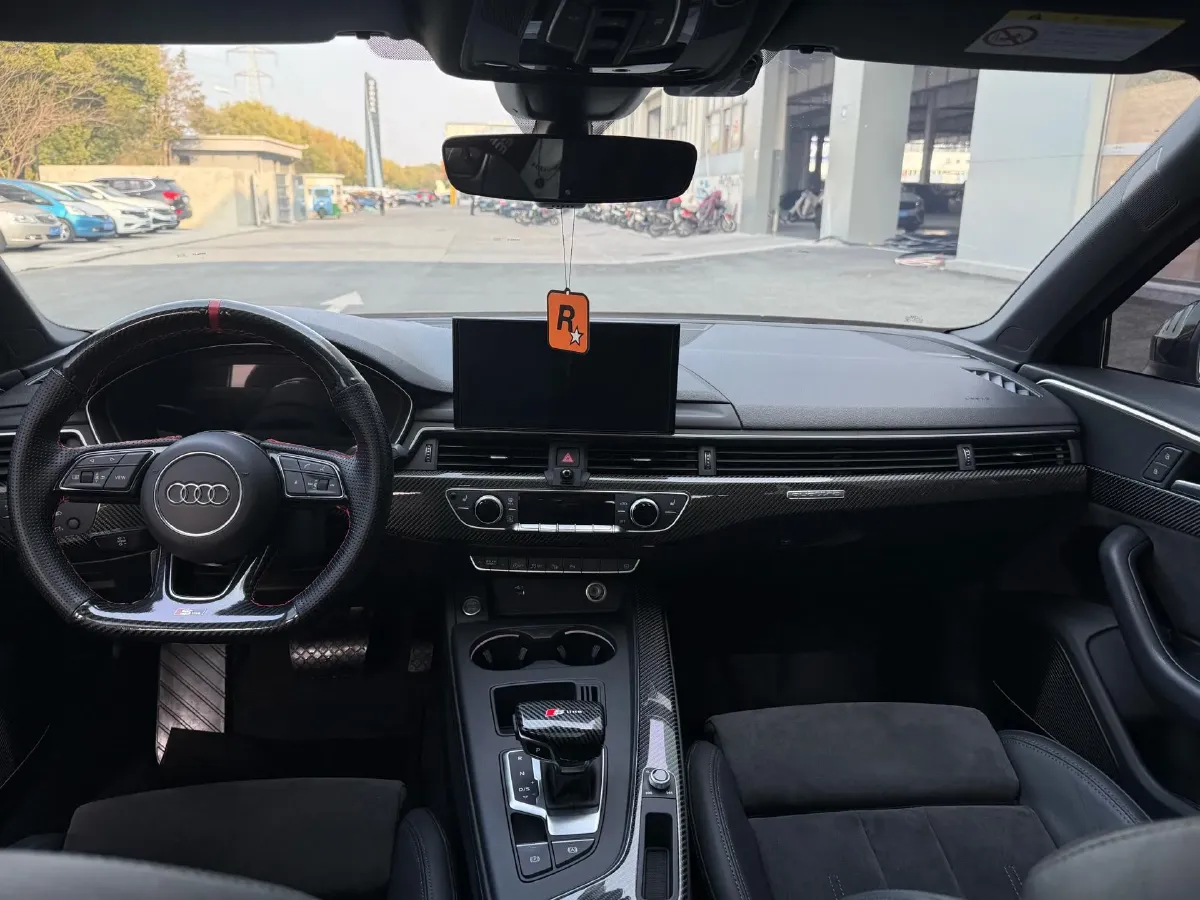 2020 Audi A4L 2.0T 252HP L4 7DCT,autocango,china used car exporter,china ev exporter,chinese used car exporter,chinese used ev exporter