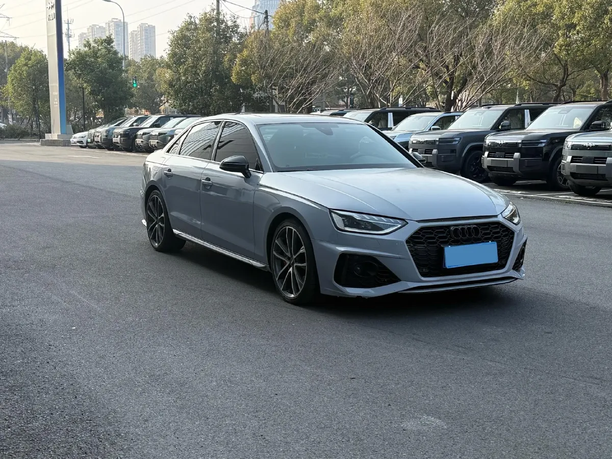 2020 Audi A4L 2.0T 252HP L4 7DCT,autocango,china used car exporter,china ev exporter,chinese used car exporter,chinese used ev exporter