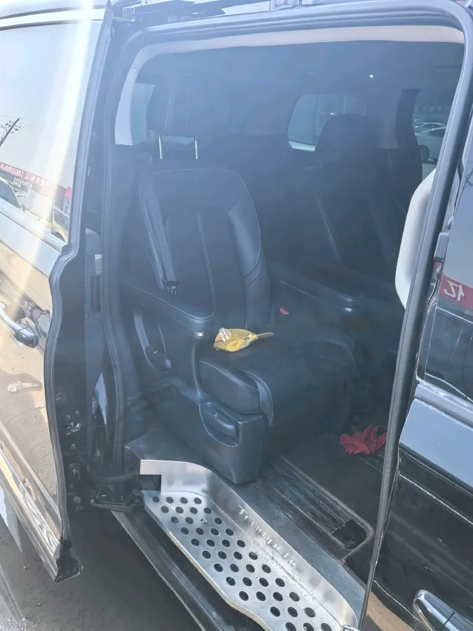 2023 GAC Trumpchi M8 2.0T 252HP L4 8AT,autocango,china used car exporter,china ev exporter,chinese used car exporter,chinese used ev exporter