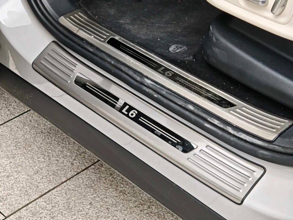 2024 Li L6 Range Extended 154HP L4 REEV 36.8KWH,autocango,china used car exporter,china ev exporter,chinese used car exporter,chinese used ev exporter