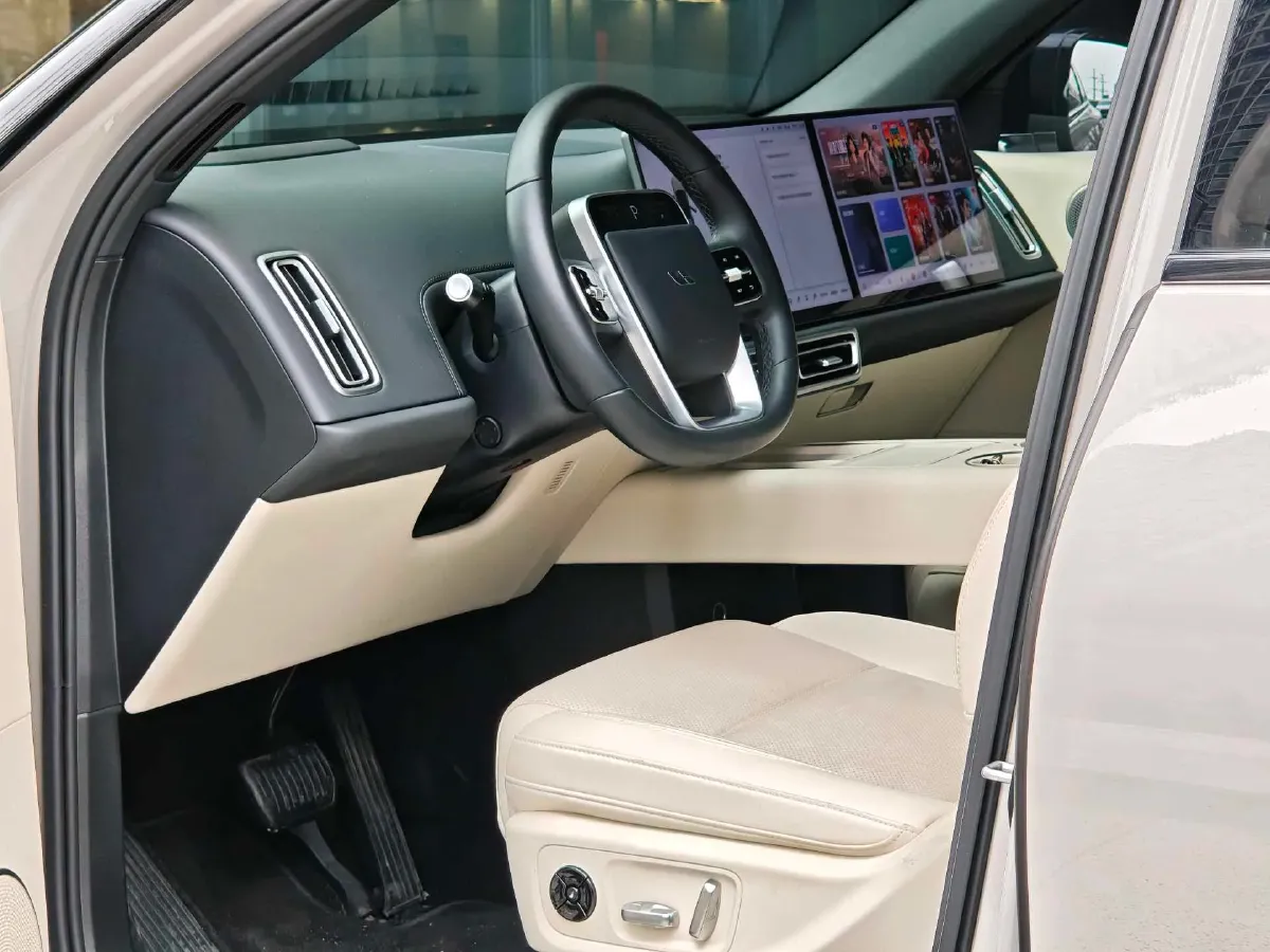 2024 Li L6 Range Extended 154HP L4 REEV 36.8KWH,autocango,china used car exporter,china ev exporter,chinese used car exporter,chinese used ev exporter