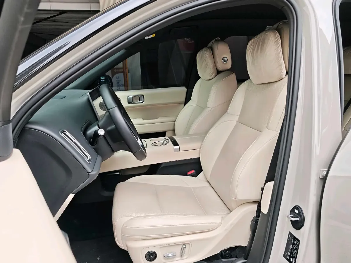 2024 Li L6 Range Extended 154HP L4 REEV 36.8KWH,autocango,china used car exporter,china ev exporter,chinese used car exporter,chinese used ev exporter