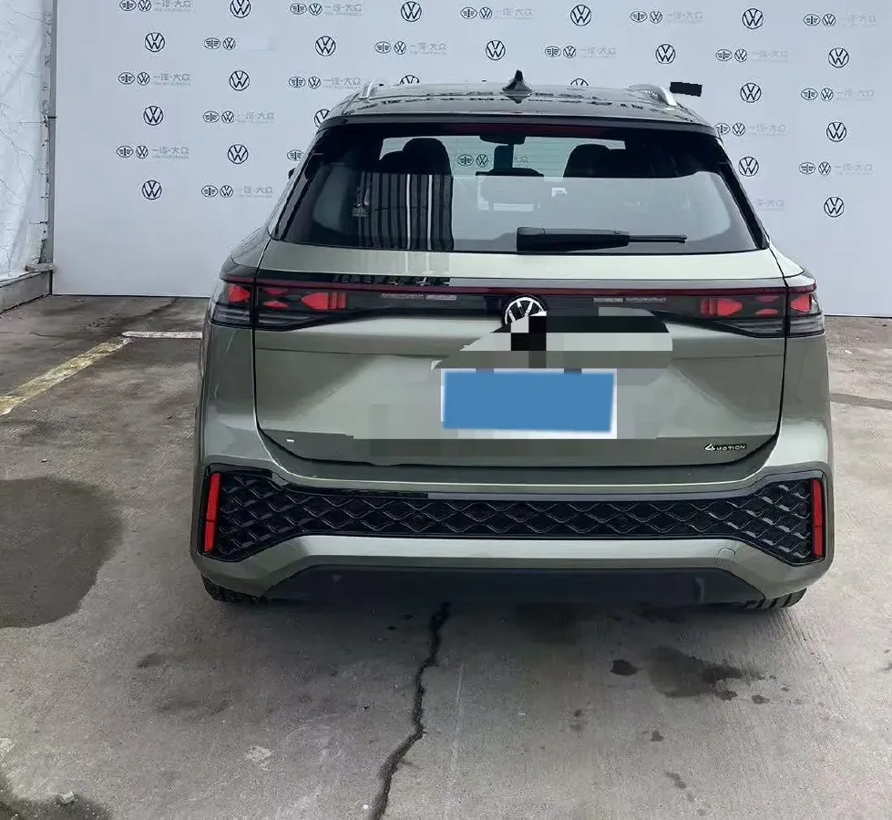 2025 Volkswagen Tayron 2.0T 220HP L4 7DCT,autocango,china used car exporter,china ev exporter,chinese used car exporter,chinese used ev exporter