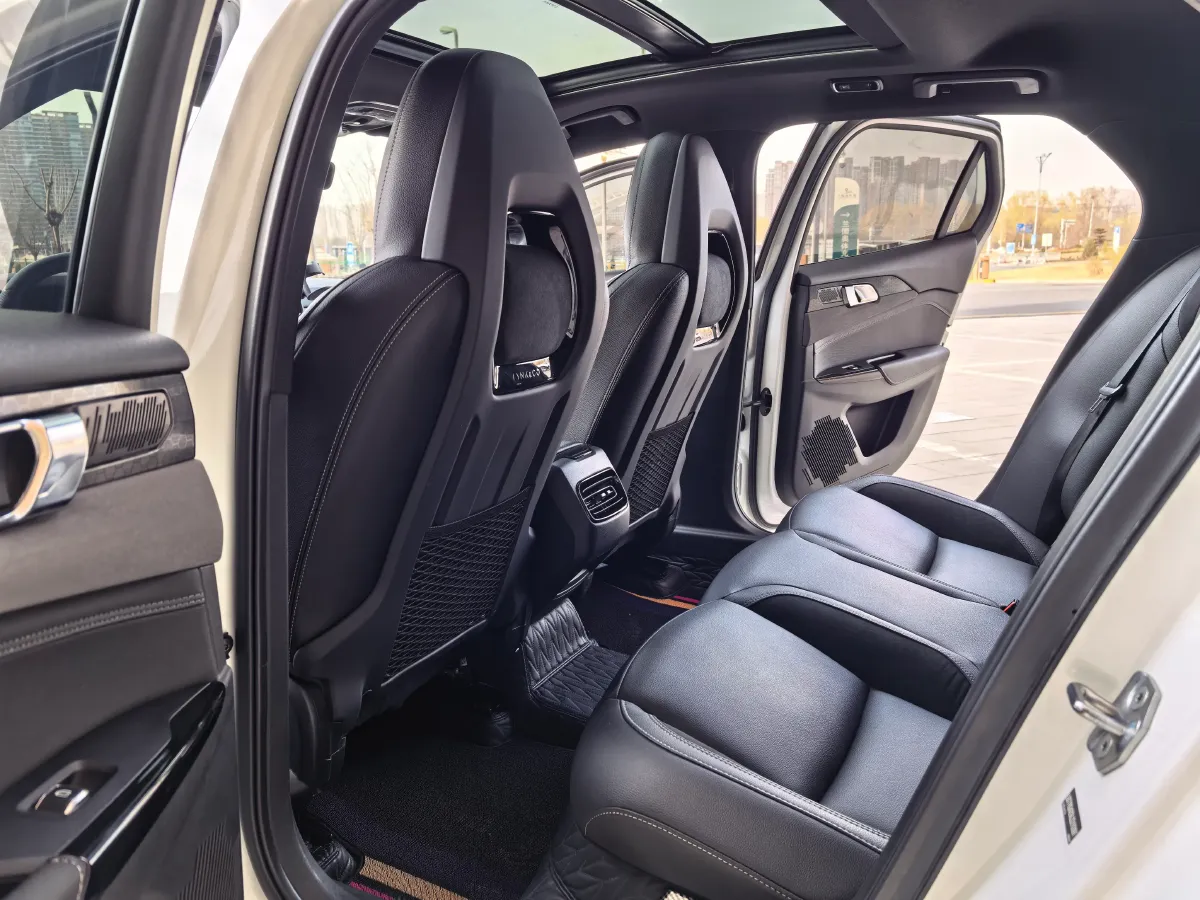 2021 LYNK&CO 03 1.5T 180HP L3 7DCT,autocango,china used car exporter,china ev exporter,chinese used car exporter,chinese used ev exporter