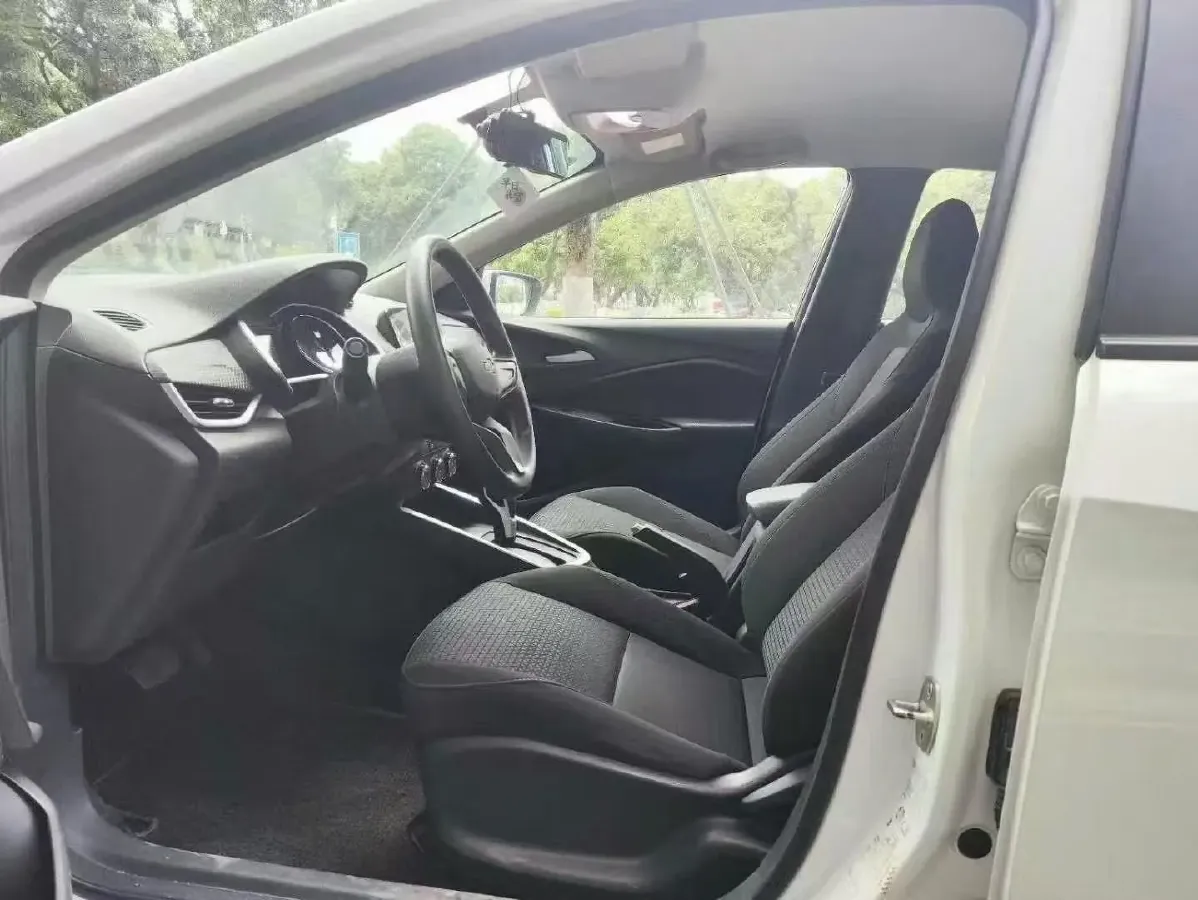 2022 Chevrolet Cavalier 1.0T 125HP L3 6AT,autocango,china used car exporter,china ev exporter,chinese used car exporter,chinese used ev exporter