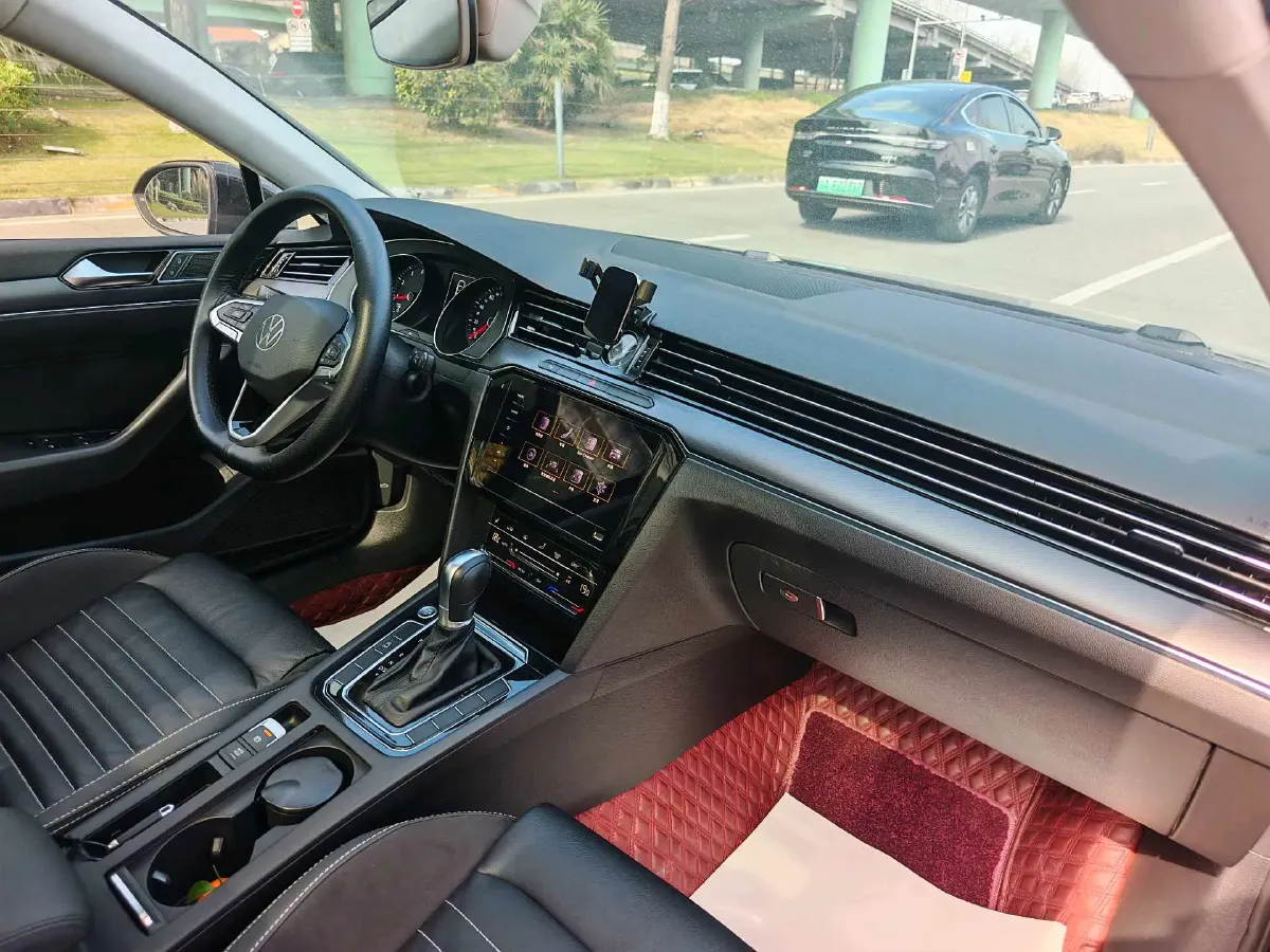 2020 Volkswagen Magotan 2.0T 186HP L4 7DCT,autocango,china used car exporter,china ev exporter,chinese used car exporter,chinese used ev exporter