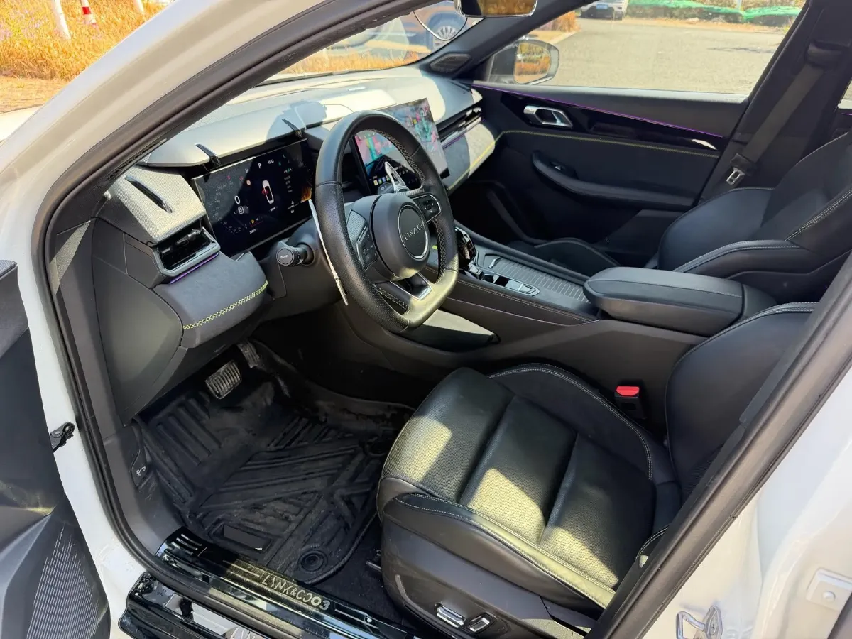 2023 LYNK&CO 03 2.0T 254HP L4 7DCT,autocango,china used car exporter,china ev exporter,chinese used car exporter,chinese used ev exporter