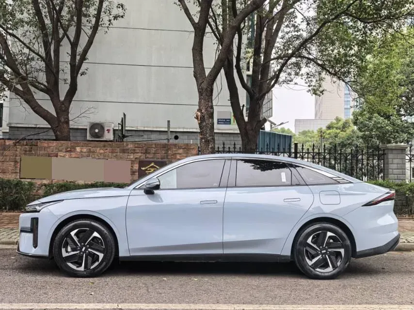 2023 Geely Galaxy L6 1.5T 163HP L4 3DHT PHEV,autocango,china used car exporter,china ev exporter,chinese used car exporter,chinese used ev exporter