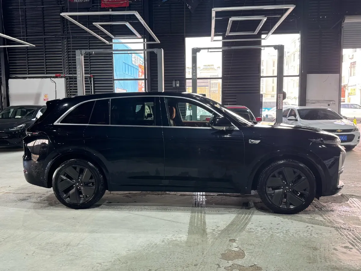 2025 Li L7 Range Extended 154HP REEV,autocango,china used car exporter,china ev exporter,chinese used car exporter,chinese used ev exporter