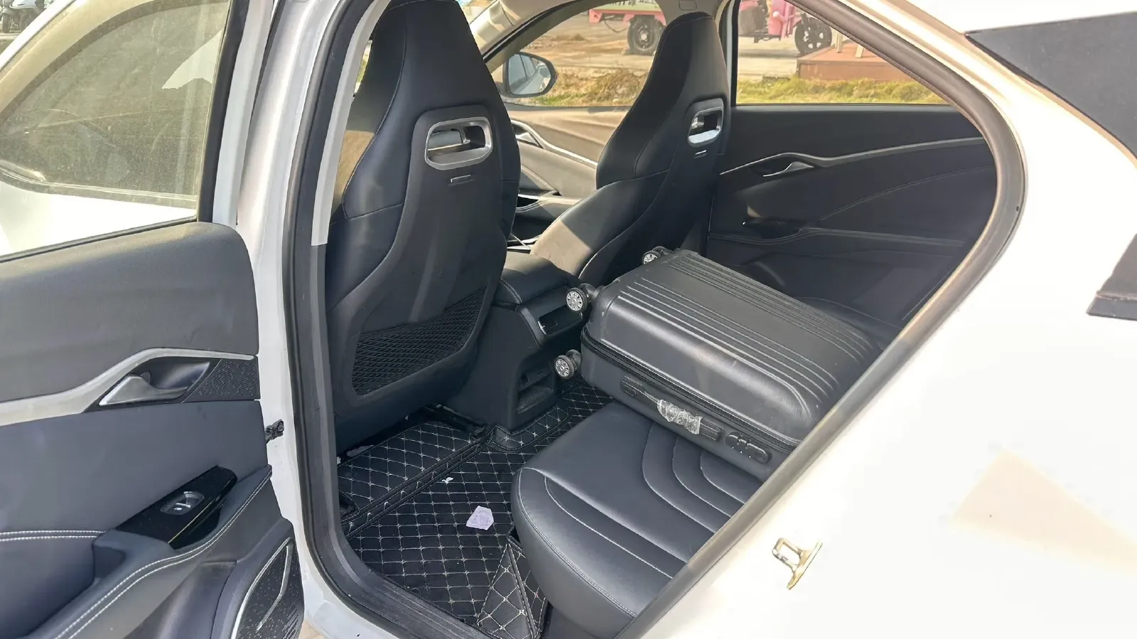 2020 Neta U BEV 54KWH,autocango,china used car exporter,china ev exporter,chinese used car exporter,chinese used ev exporter