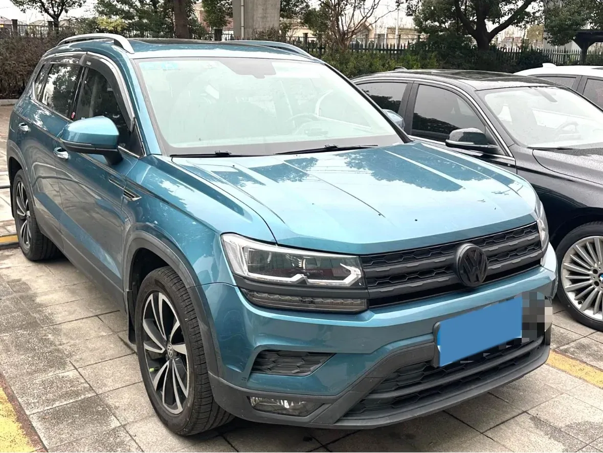 2019 MINI MINI 1.5T 102HP L3 7DCT,autocango,china used car exporter,china ev exporter,chinese used car exporter,chinese used ev exporter