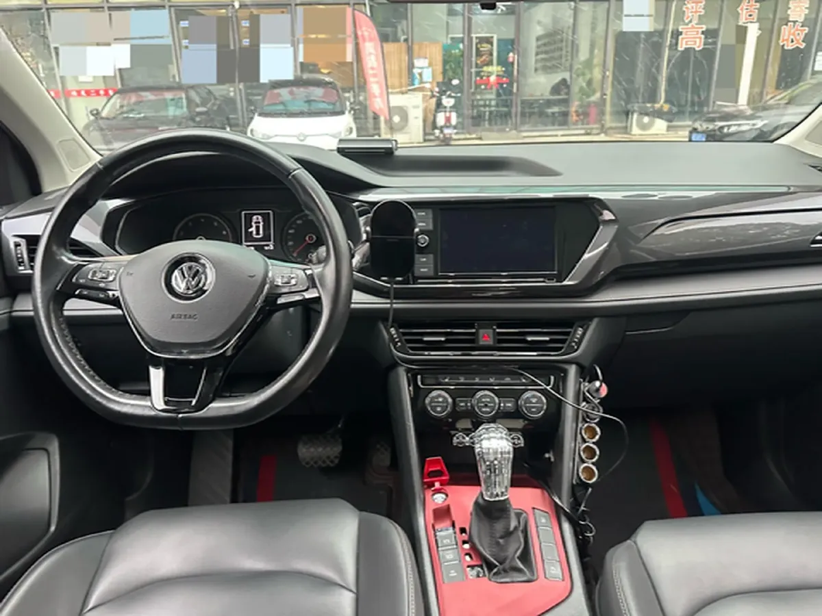 2019 MINI MINI 1.5T 102HP L3 7DCT,autocango,china used car exporter,china ev exporter,chinese used car exporter,chinese used ev exporter