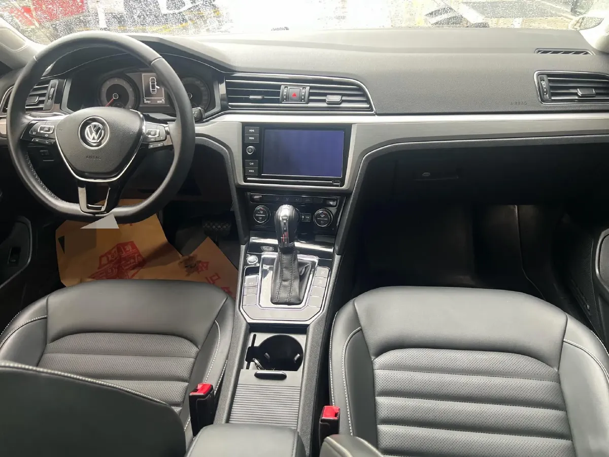 2019 Volkswagen Passat 1.4T 150HP L4 7DCT,autocango,china used car exporter,china ev exporter,chinese used car exporter,chinese used ev exporter