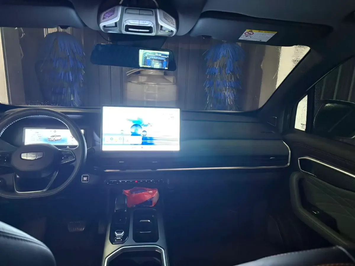 2024 Geely Okavango L 2.0T 218HP L4 7DCT,autocango,china used car exporter,china ev exporter,chinese used car exporter,chinese used ev exporter