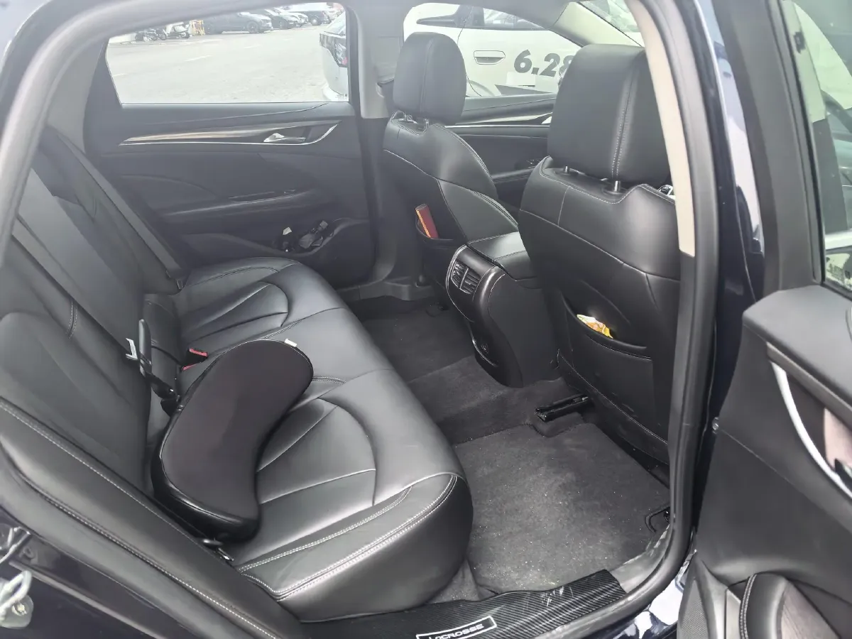 2022 Buick Larcosse 2.0T 237HP L4 9AT,autocango,china used car exporter,china ev exporter,chinese used car exporter,chinese used ev exporter