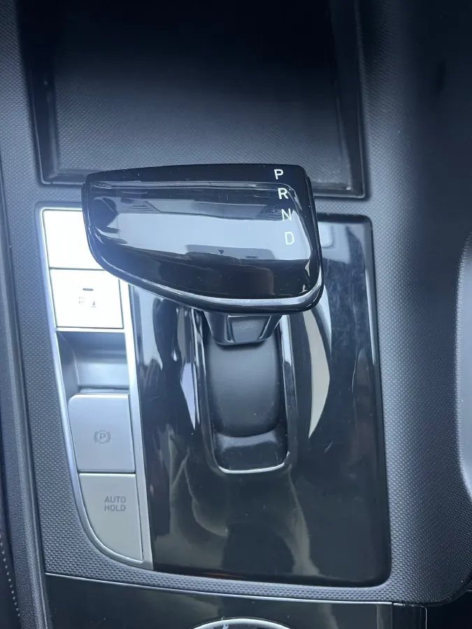 2021 Hyundai Elantra 1.5L 115HP L4 CVT,autocango,china used car exporter,china ev exporter,chinese used car exporter,chinese used ev exporter