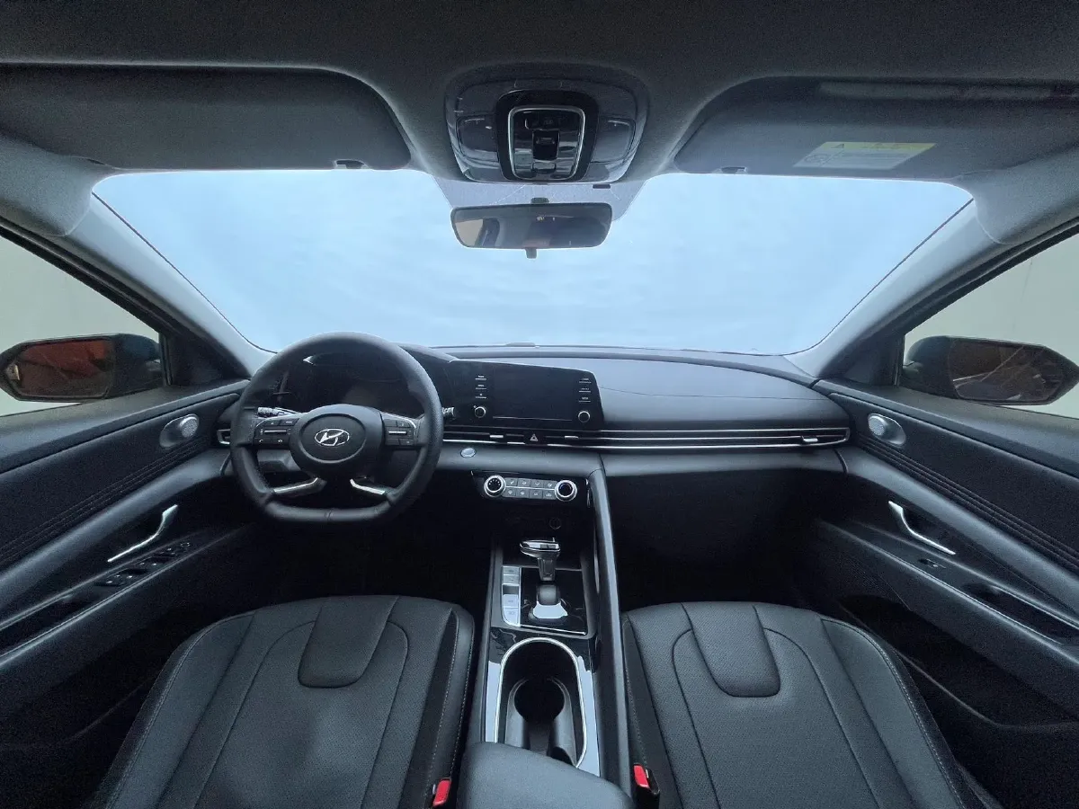 2021 Hyundai Elantra 1.5L 115HP L4 CVT,autocango,china used car exporter,china ev exporter,chinese used car exporter,chinese used ev exporter