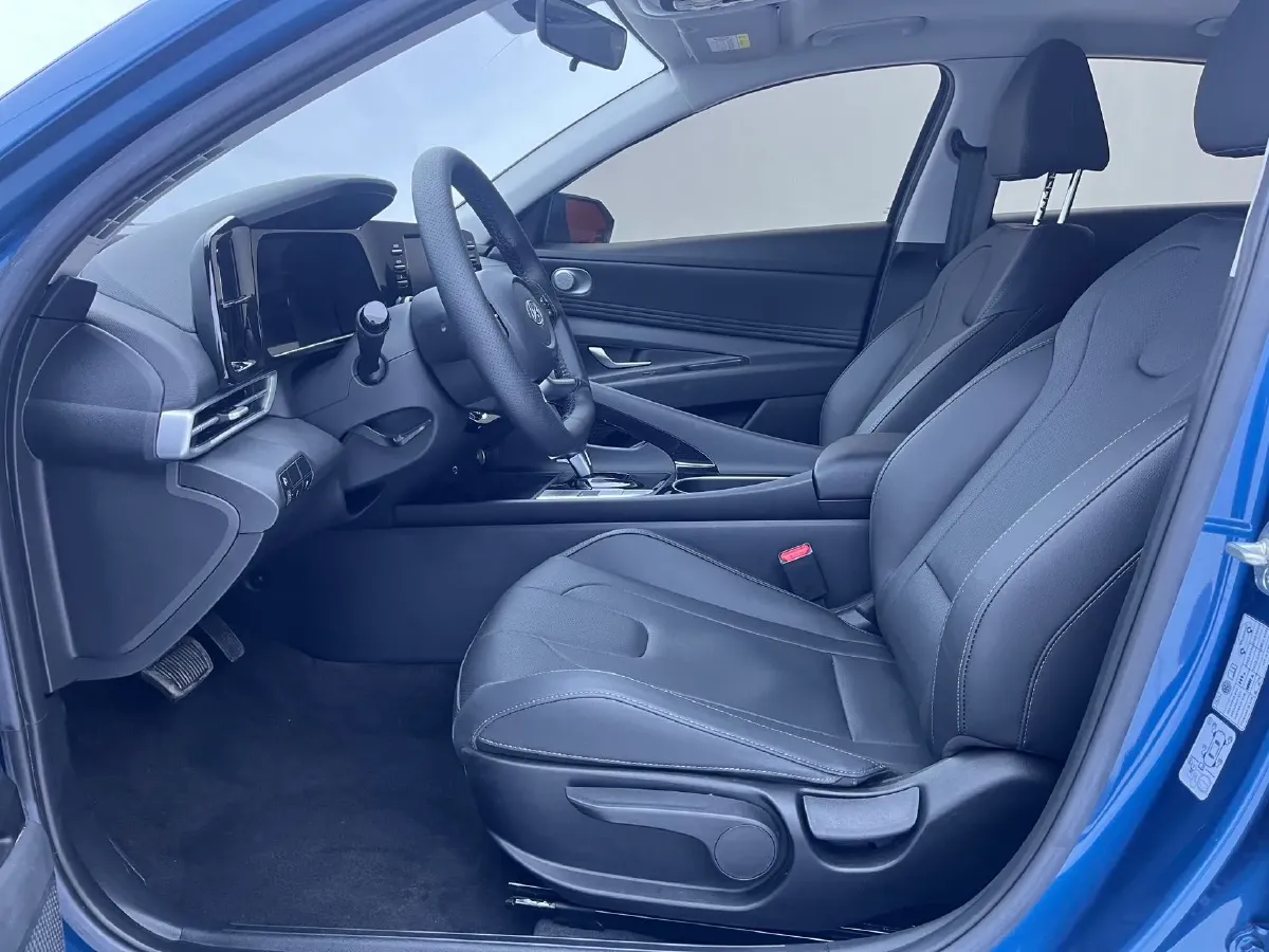 2021 Hyundai Elantra 1.5L 115HP L4 CVT,autocango,china used car exporter,china ev exporter,chinese used car exporter,chinese used ev exporter