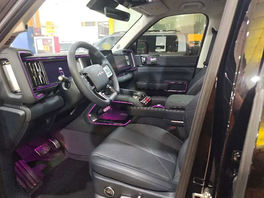 2023 FangChengBao Bao 5 1.5T 194HP L4 E-CVT PHEV 31.8KWH,autocango,china used car exporter,china ev exporter,chinese used car exporter,chinese used ev exporter