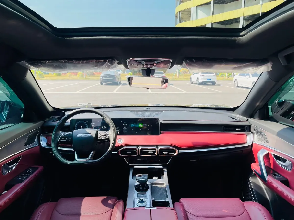 2023 Jetour X70 Plus 1.5T 156HP L4 6MT,autocango,china used car exporter,china ev exporter,chinese used car exporter,chinese used ev exporter