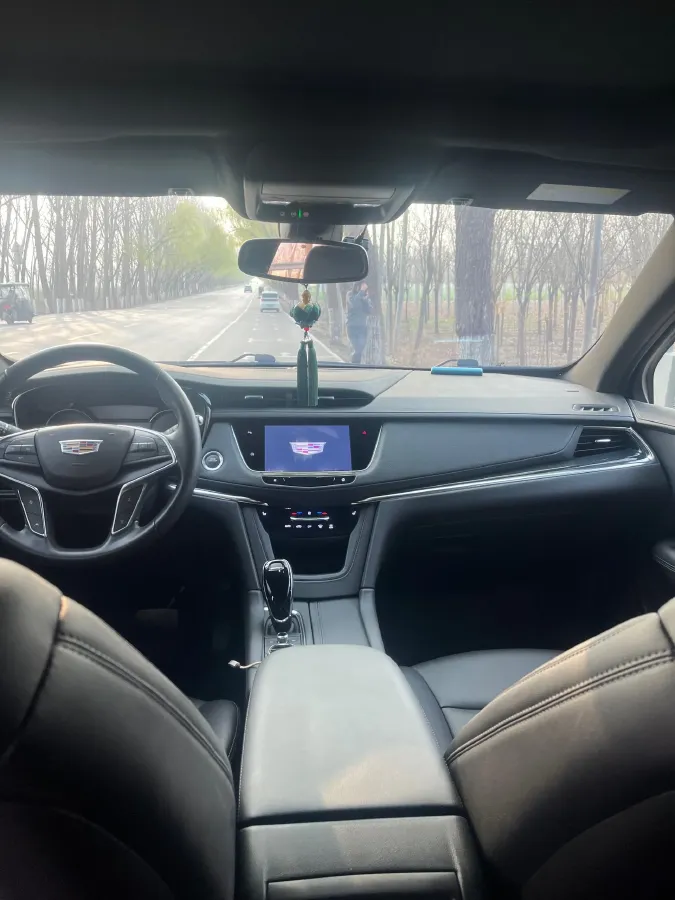 2022 Cadillac XT5 2.0T 237HP L4 9AT,autocango,china used car exporter,china ev exporter,chinese used car exporter,chinese used ev exporter