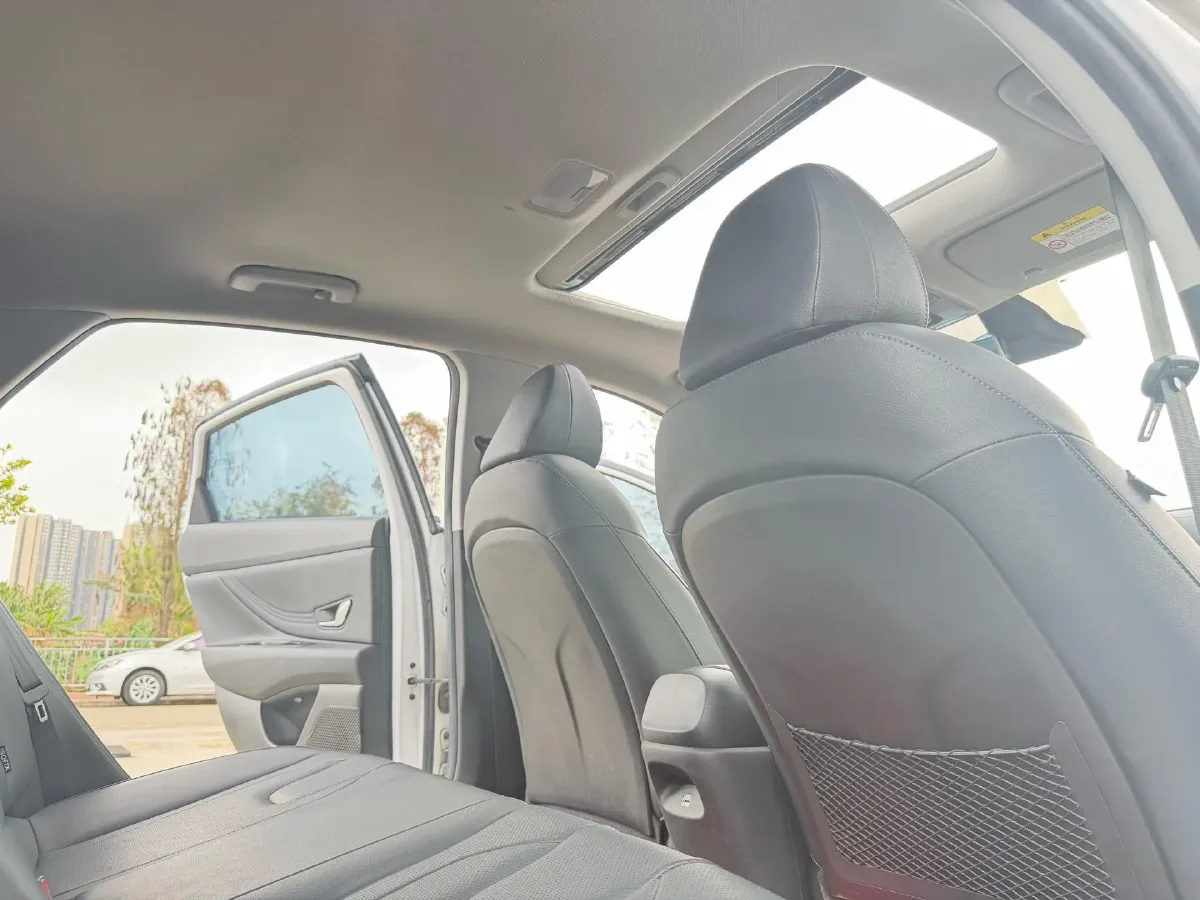 2021 Hyundai Elantra 1.5L 115HP L4 CVT,autocango,china used car exporter,china ev exporter,chinese used car exporter,chinese used ev exporter