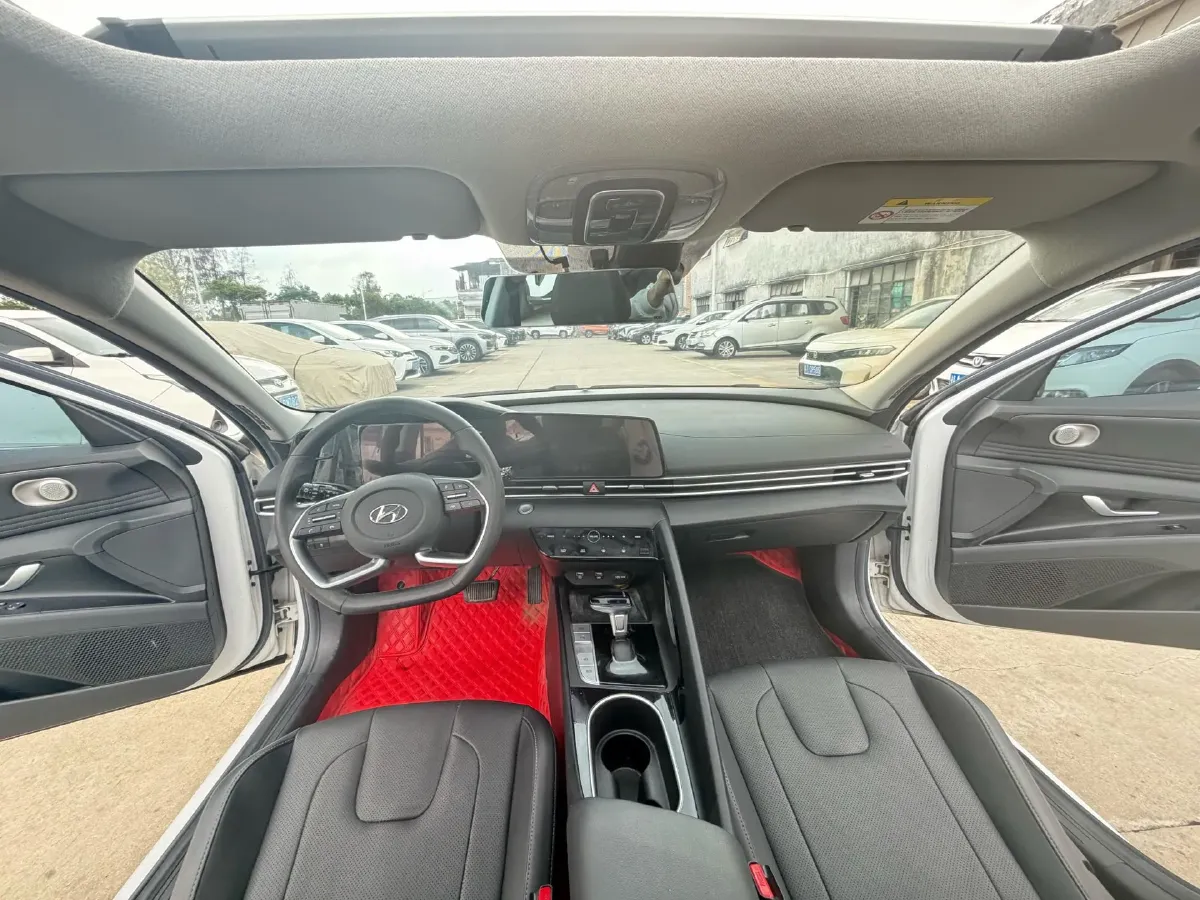 2021 Hyundai Elantra 1.5L 115HP L4 CVT,autocango,china used car exporter,china ev exporter,chinese used car exporter,chinese used ev exporter