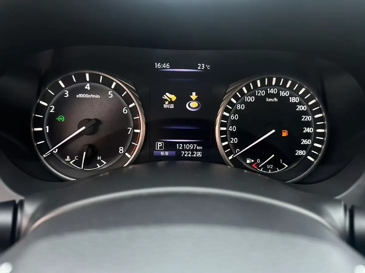 2018 Jeep Grand Commander 2.0T 265HP L4 9AT,autocango,china used car exporter,china ev exporter,chinese used car exporter,chinese used ev exporter