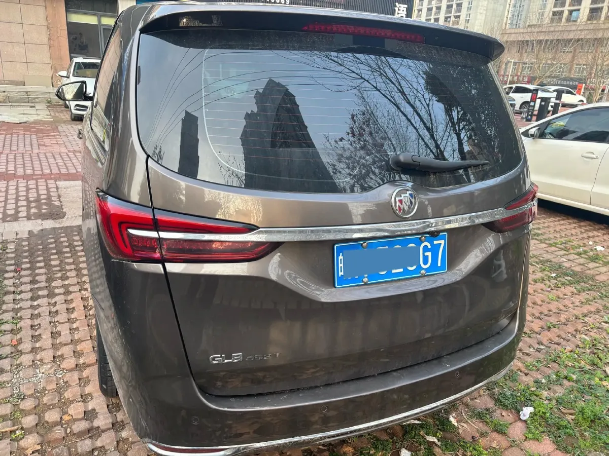 2021 Buick GL8 2.0T 237HP L4 9AT,autocango,china used car exporter,china ev exporter,chinese used car exporter,chinese used ev exporter