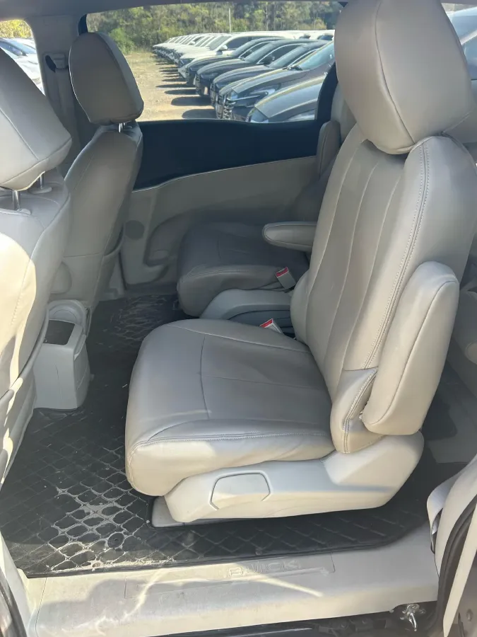 2023 Buick GL8 2.0T 237HP L4 9AT,autocango,china used car exporter,china ev exporter,chinese used car exporter,chinese used ev exporter