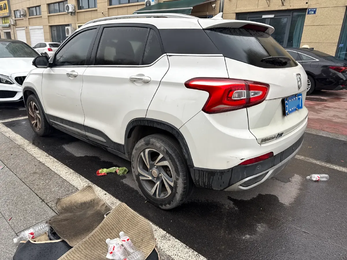 2017 HaiMa S5 Young Edition 1.6L 122HP L4 5MT,autocango,china used car exporter,china ev exporter,chinese used car exporter,chinese used ev exporter