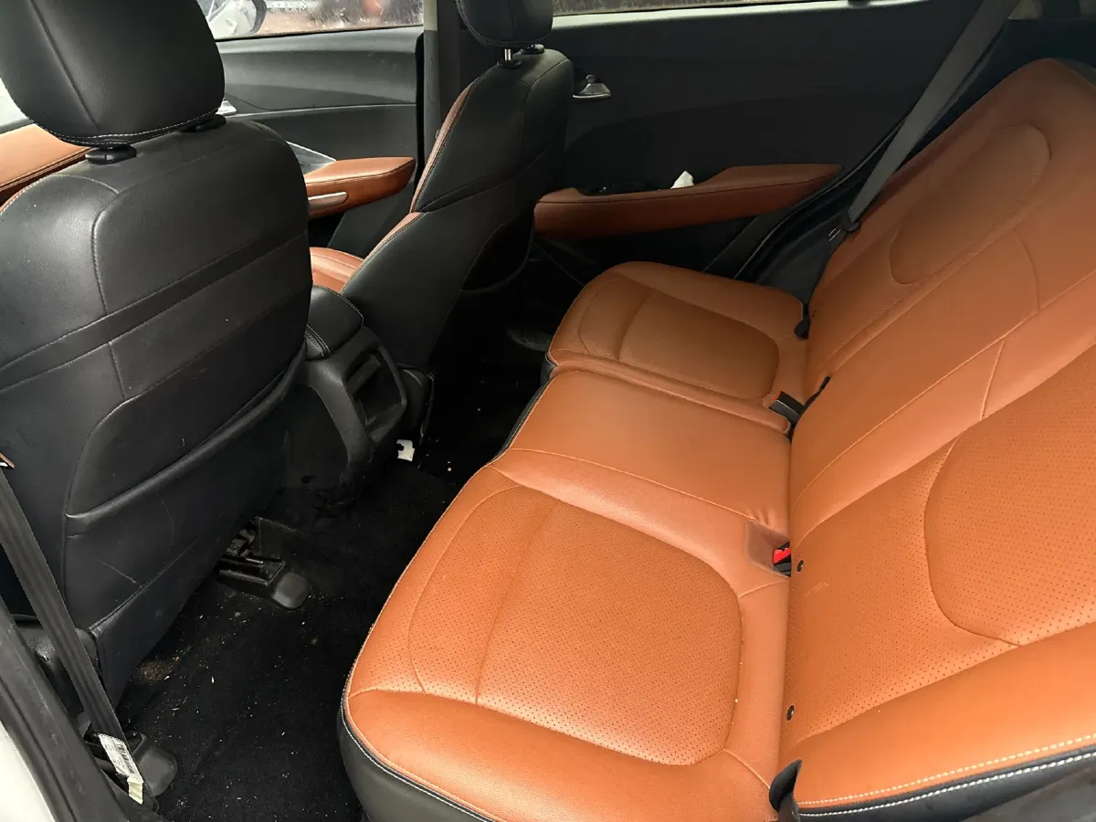 2017 HaiMa S5 Young Edition 1.6L 122HP L4 5MT,autocango,china used car exporter,china ev exporter,chinese used car exporter,chinese used ev exporter