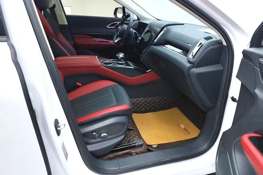 2024 HongQi HS3 1.5T 169HP L4 7DCT,autocango,china used car exporter,china ev exporter,chinese used car exporter,chinese used ev exporter