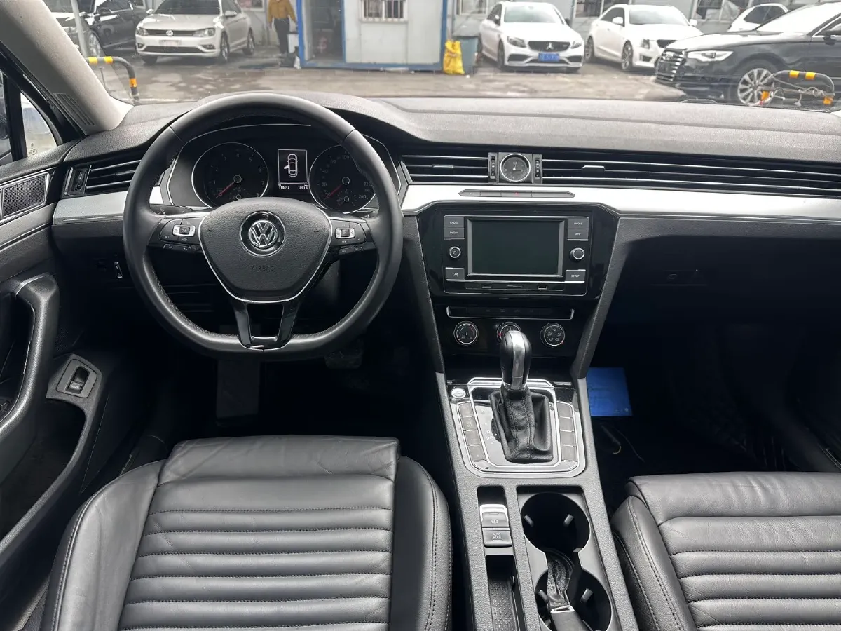 2019 Chevrolet Malibu XL 2.0T 241HP L4 9AT,autocango,china used car exporter,china ev exporter,chinese used car exporter,chinese used ev exporter