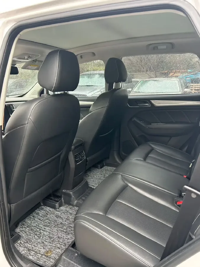 2018 Roewe RX5 1.5T 169HP L4 2AT PHEV 12KWH,autocango,china used car exporter,china ev exporter,chinese used car exporter,chinese used ev exporter