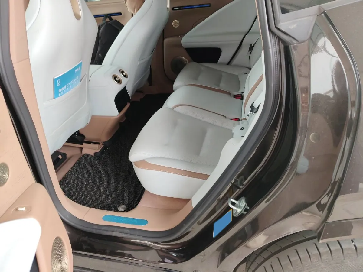 2024 Avatr 07 BEV 82.16KWH,autocango,china used car exporter,china ev exporter,chinese used car exporter,chinese used ev exporter