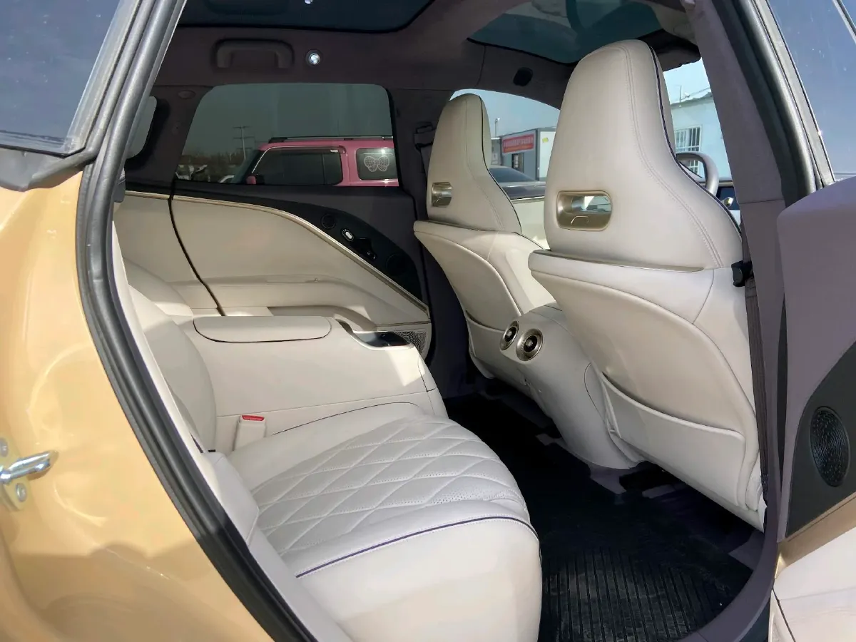 2024 Avatr 11 BEV 90KWH,autocango,china used car exporter,china ev exporter,chinese used car exporter,chinese used ev exporter