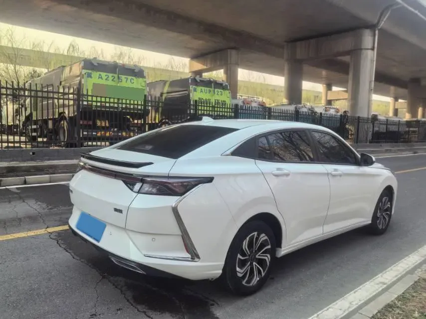 2021 DongFeng Aeolus YiXuan 1.5T 150HP L4 6DCT,autocango,china used car exporter,china ev exporter,chinese used car exporter,chinese used ev exporter