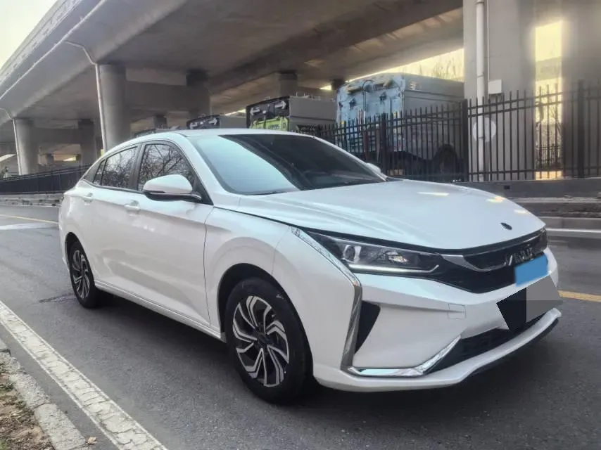 2021 DongFeng Aeolus YiXuan 1.5T 150HP L4 6DCT,autocango,china used car exporter,china ev exporter,chinese used car exporter,chinese used ev exporter