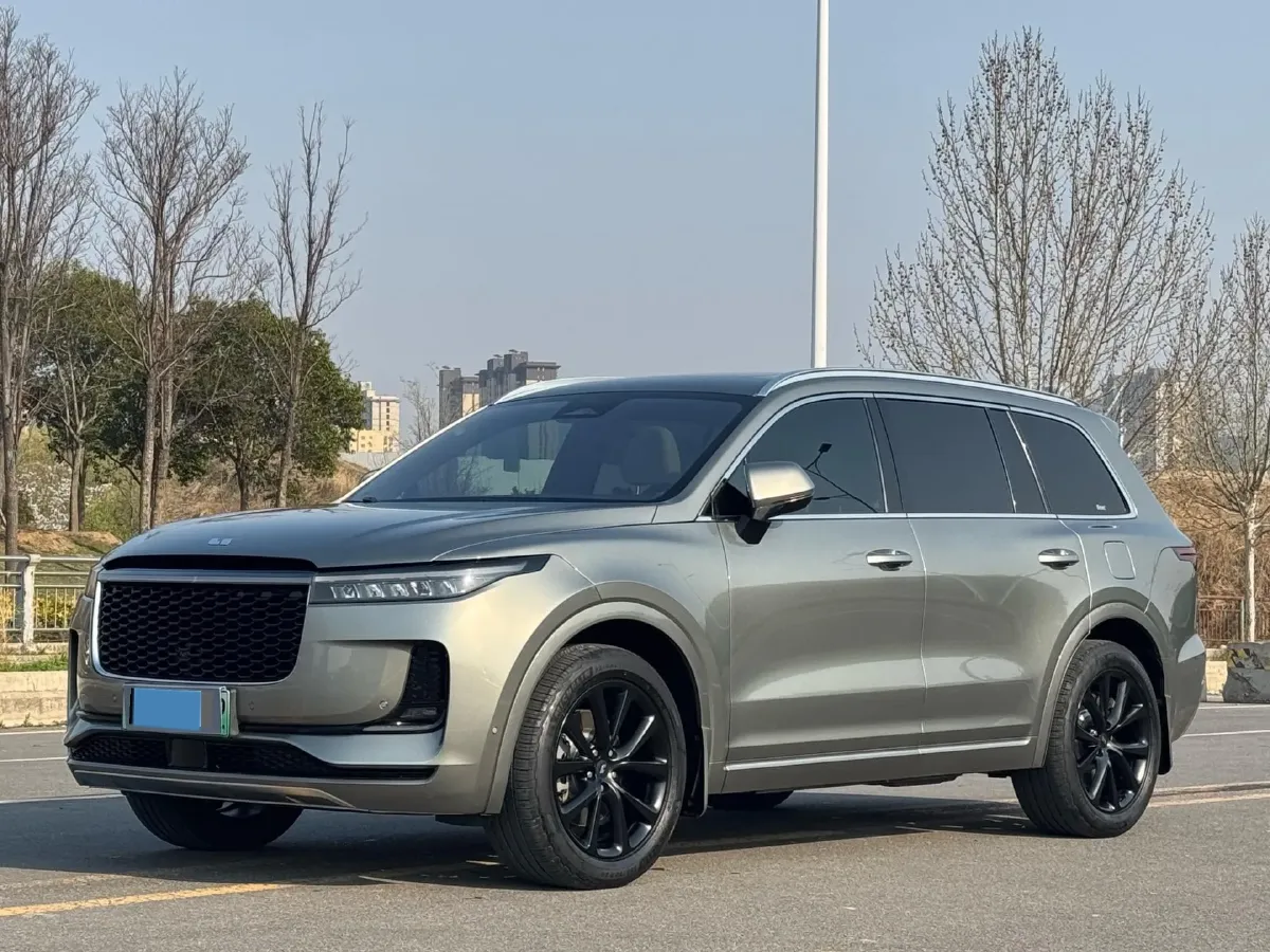 2021 Li ONE Range Extended 131HP REEV 40.5KWH,autocango,china used car exporter,china ev exporter,chinese used car exporter,chinese used ev exporter