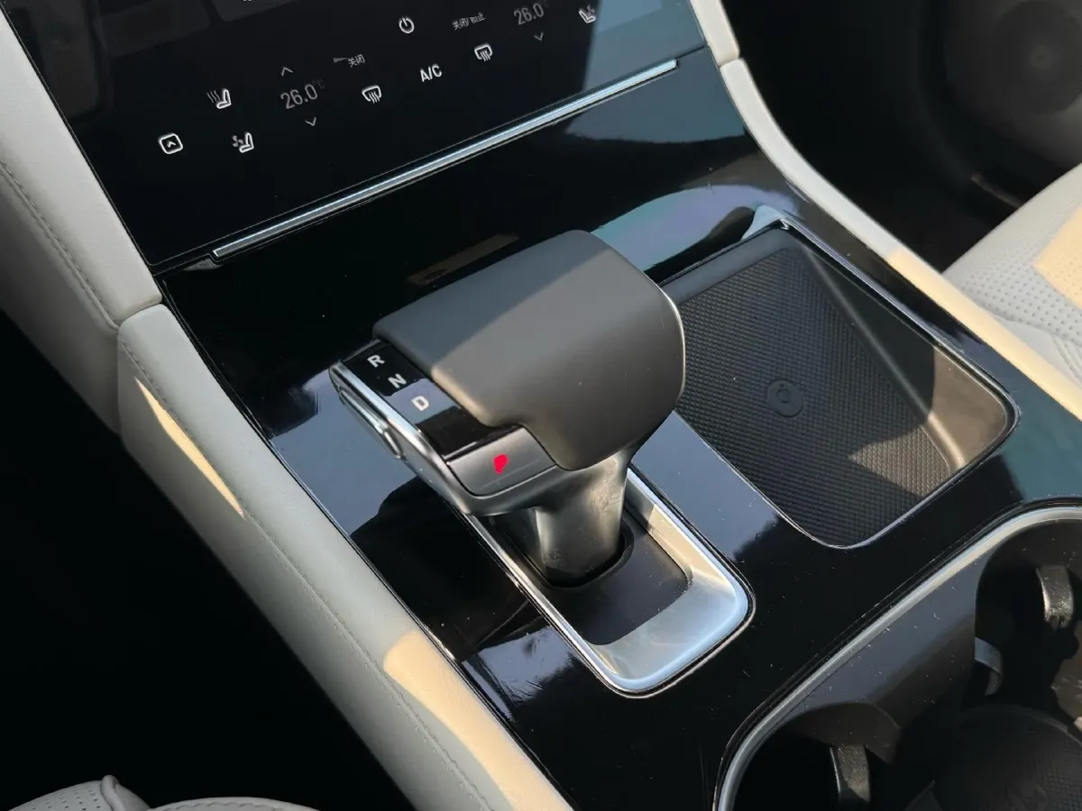 2021 Li ONE Range Extended 131HP REEV 40.5KWH,autocango,china used car exporter,china ev exporter,chinese used car exporter,chinese used ev exporter