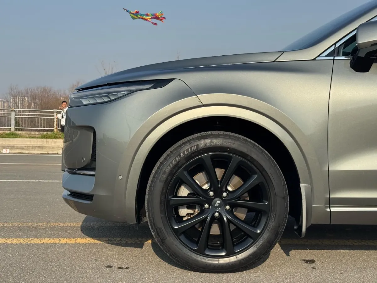 2021 Li ONE Range Extended 131HP REEV 40.5KWH,autocango,china used car exporter,china ev exporter,chinese used car exporter,chinese used ev exporter