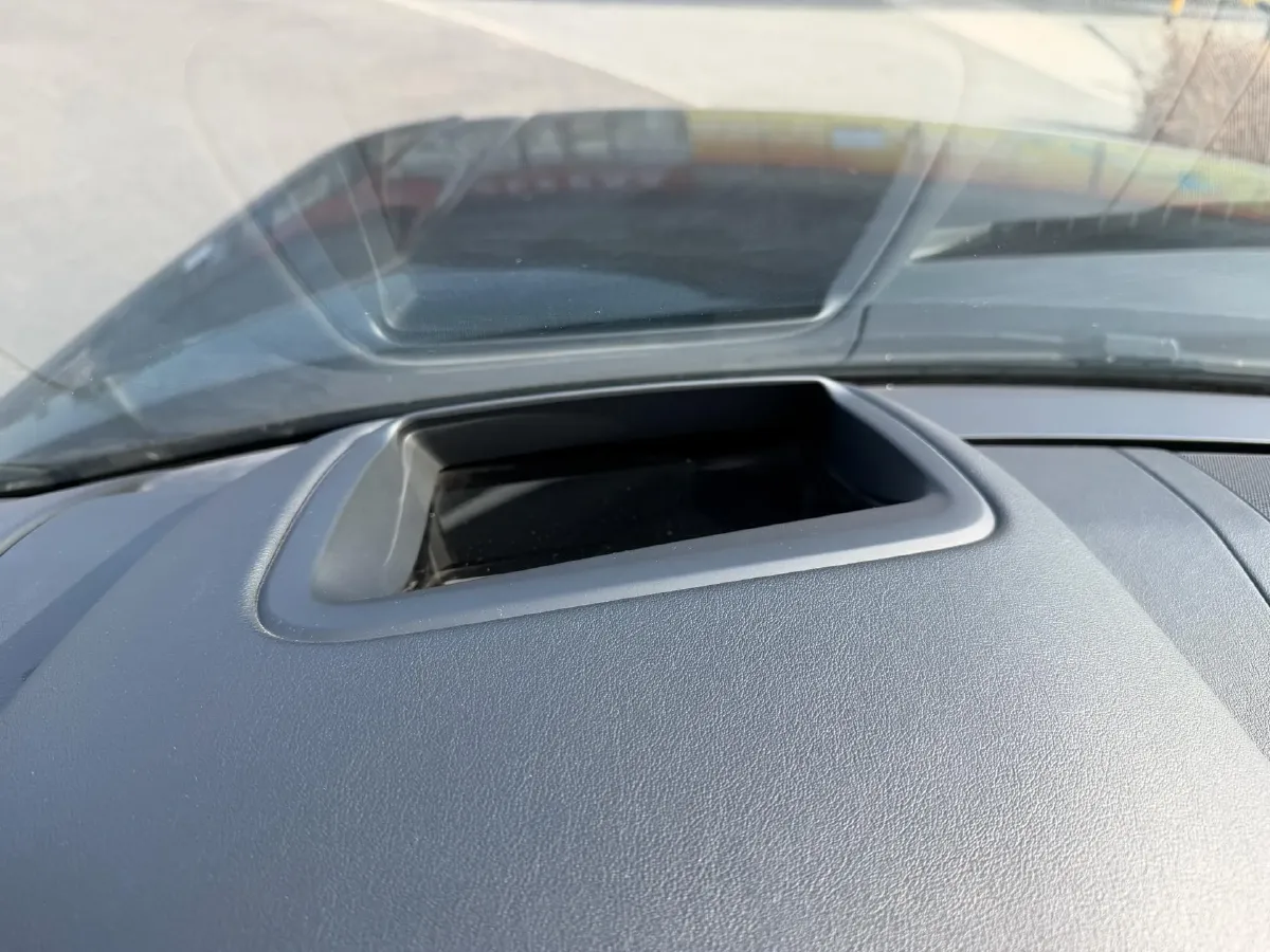 2018 Land Rover Range Rover Evoque 2.0T 241HP L4 9AT,autocango,china used car exporter,china ev exporter,chinese used car exporter,chinese used ev exporter