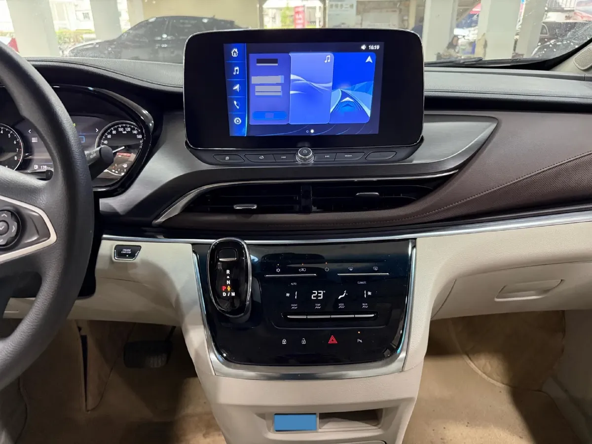 2023 Buick GL8 2.0T 237HP L4 9AT,autocango,china used car exporter,china ev exporter,chinese used car exporter,chinese used ev exporter