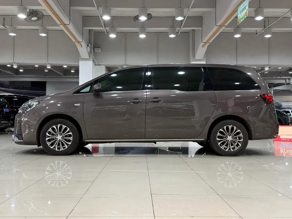 2023 Buick GL8 2.0T 237HP L4 9AT,autocango,china used car exporter,china ev exporter,chinese used car exporter,chinese used ev exporter